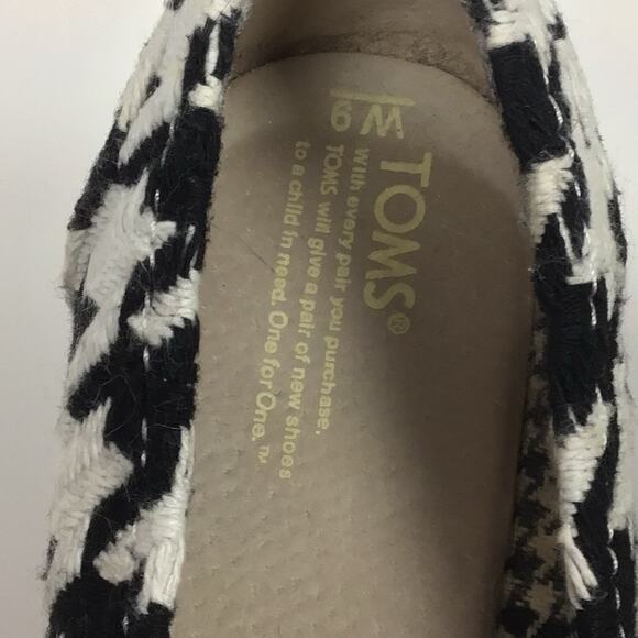 TOMS Scottish Houndstooth Wedges Peep Toe Black White Tweed Plaid sz 6 - Picture 9 of 13